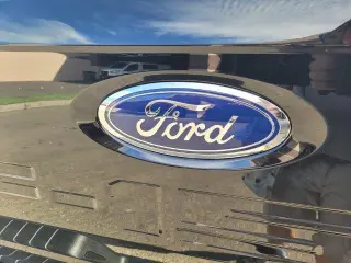 Ford F-150 2023 4x4 XL 4p SuperCab 5.5 ft. CB