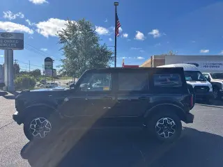 Ford Bronco 2024 4x4 Outer Banks 4p SUV