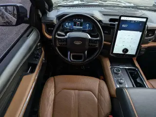 Ford Expedition 2022 4x4 Platinum 4p SUV