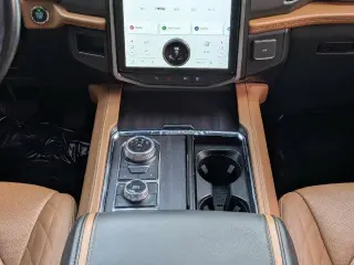 Ford Expedition 2022 4x4 Platinum 4p SUV
