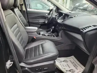 Ford Escape 2018 4x4 Titanium 4p SUV
