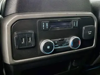 Ford Expedition 2019 4x4 XLT 4dr SUV