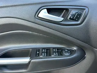 Ford Escape 2017 Titanium 4p SUV