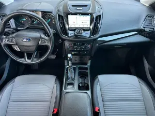 Ford Escape 2017 Titanium 4p SUV