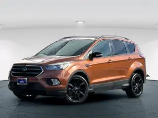 Ford Escape 2017 Titanium 4p SUV