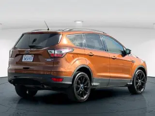Ford Escape 2017 Titanium 4p SUV