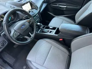 Ford Escape 2017 Titanium 4p SUV
