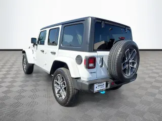 Jeep Wrangler 2024 4x4 Willys 4xe 4p SUV