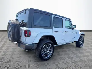 Jeep Wrangler 2024 4x4 Willys 4xe 4p SUV