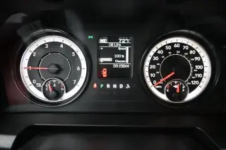 Ram 1500 2016 4x4 Tradesman 4p Cabina de tripulación doble 5.5 pies Picape