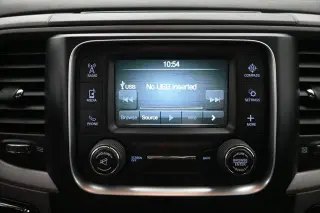 Ram 1500 2016 4x4 Tradesman 4p Cabina de tripulación doble 5.5 pies Picape