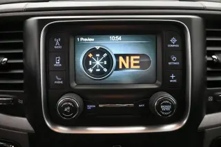 Ram 1500 2016 4x4 Tradesman 4p Cabina de tripulación doble 5.5 pies Picape
