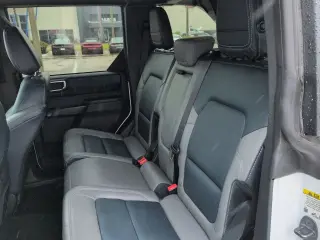 Ford Bronco 2024 4x4 Outer Banks SUV de 4 puertas