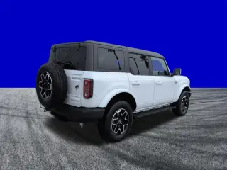 Ford Bronco 2024 4x4 Outer Banks SUV de 4 puertas