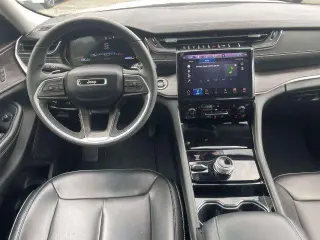 Jeep Grand Cherokee L 2023 4x4 Limited 4p SUV