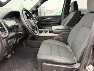Ram 1500 2019 4x4 Big Horn 4dr Crew Cab 5.6 ft. SB Pickup