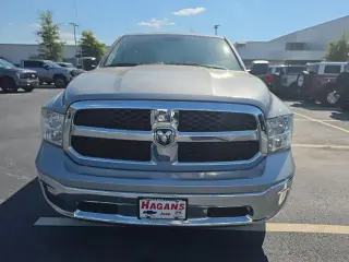 Ram 1500 Classic 2019 4x2 Tradesman 4dr Quad Cab 6.3 ft. CB Camión