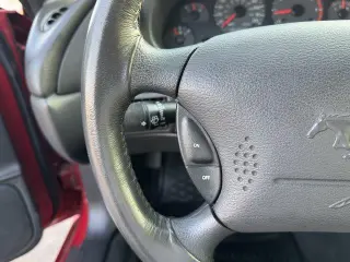 Ford Mustang 2002 2dr Fastback
