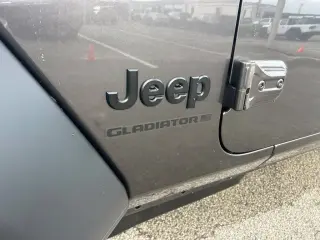 Jeep Gladiator 2026 4x4 Rewind 4dr Crew Cab 5.0 ft. SB