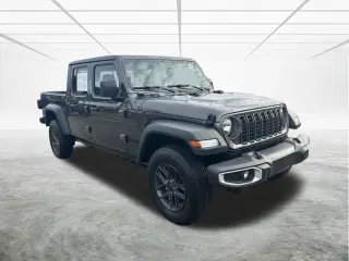 Jeep Gladiator 2026 4x4 Rewind 4dr Crew Cab 5.0 ft. SB