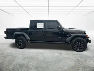 Jeep Gladiator 2025 4x4 Big Bear 4p. Cabina de Tripulante 5.0 ft. SB