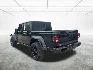 Jeep Gladiator 2025 4x4 Big Bear 4p. Cabina de Tripulante 5.0 ft. SB
