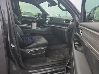 Jeep Wagoneer 2024 4x4 Serie II 4p SUV