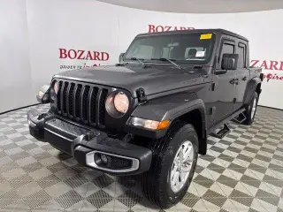 Jeep Gladiator 2023 4x4 Sport 4dr Crew Cab 5.0 ft. SB