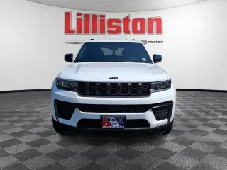 Jeep Grand Cherokee 2026 4x4 Laredo Altitude 4dr SUV