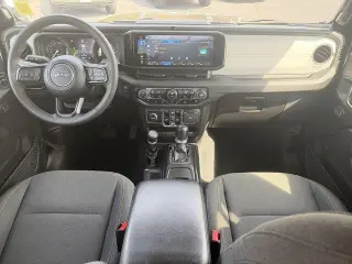 Jeep Wrangler 2024 4x4 Willys 4xe SUV de 4 puertas