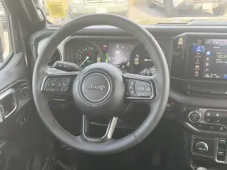 Jeep Wrangler 2024 4x4 Willys 4xe SUV de 4 puertas