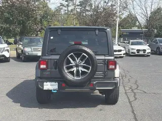 Jeep Wrangler 2024 4x4 Willys 4xe SUV de 4 puertas