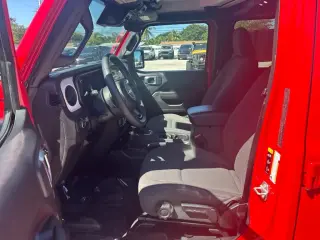 Jeep Wrangler 2024 4x4 Sport 4dr SUV