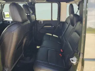 Jeep Wrangler Unlimited 2021 4x4 Sahara 4p SUV