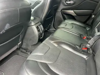 Jeep Cherokee 2020 Limited 4dr SUV