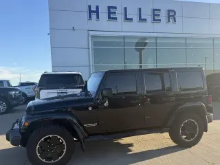 Jeep Wrangler Unlimited 2012 4x4 Sahara SUV 4p.