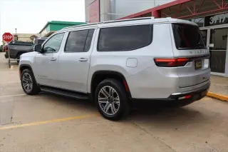 2023 Jeep Wagoneer L