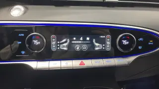 2025 Genesis GV70