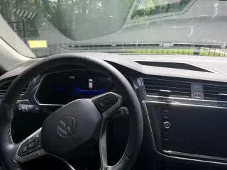 2022 Tiguan SE