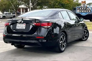 Nissan Sentra 2024 SV Sedán 4 puertas