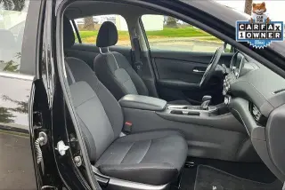 Nissan Sentra 2024 SV Sedán 4 puertas