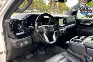 GMC Sierra 1500 2025 4x4 SLT 4 puertas Cabina Crew 5.8 pies de cama