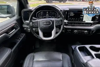 GMC Sierra 1500 2025 4x4 SLT 4 puertas Cabina Crew 5.8 pies de cama