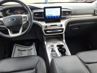 Ford Explorer 2021 AWD XLT 4dr SUV