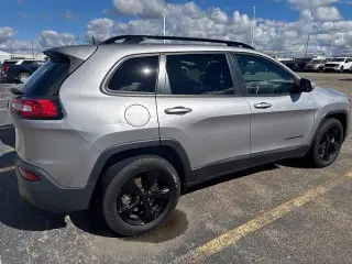 Jeep Cherokee 2016 4x4 Limited 4dr SUV