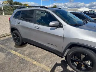 Jeep Cherokee 2016 4x4 Limited 4dr SUV