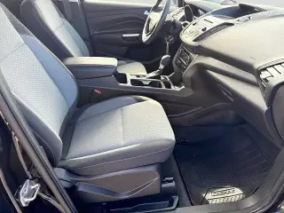 Ford Escape 2017 AWD SE SUV 4 puertas