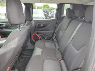 Jeep Renegade 2017 4x4 Trailhawk 4dr SUV