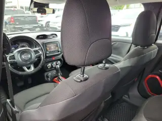 Jeep Renegade 2017 4x4 Trailhawk 4dr SUV