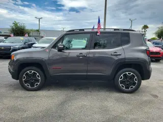 Jeep Renegade 2017 4x4 Trailhawk 4dr SUV